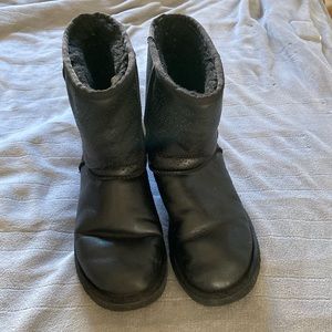Ugg boots leather